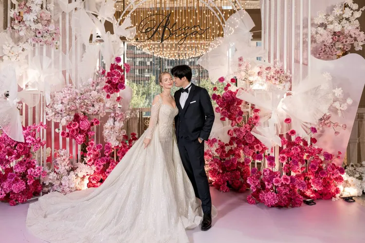 新人在美福飯店補請婚宴席開35桌。艾迪昇提供