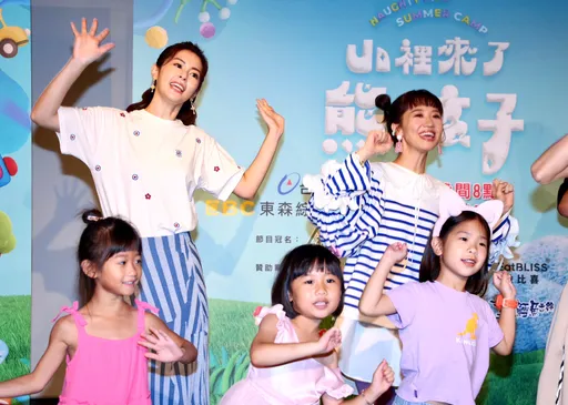 Selina新生兒活潑像蟑螂 妹任容萱曝她登記進度