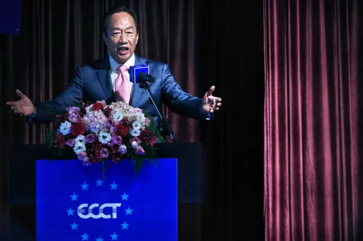 郭台銘難題靠「她」迎刃而解 談副手:既是一道清流又有像傻子的熱情