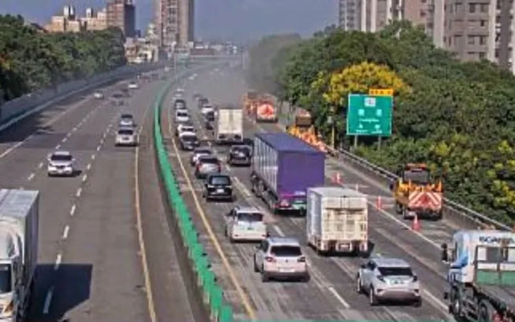 車流回堵。翻攝畫面