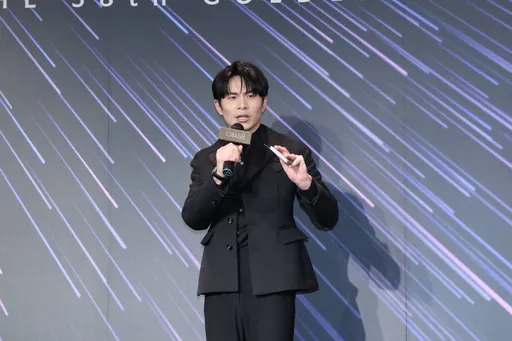 影帝姚淳耀当于子育面把她改姓 吓到立刻下跪道歉