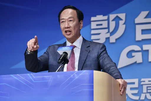 郭台銘一首詩曝心境！個人生死不足惜　「就像韓國瑜願為中華民國粉身碎骨」