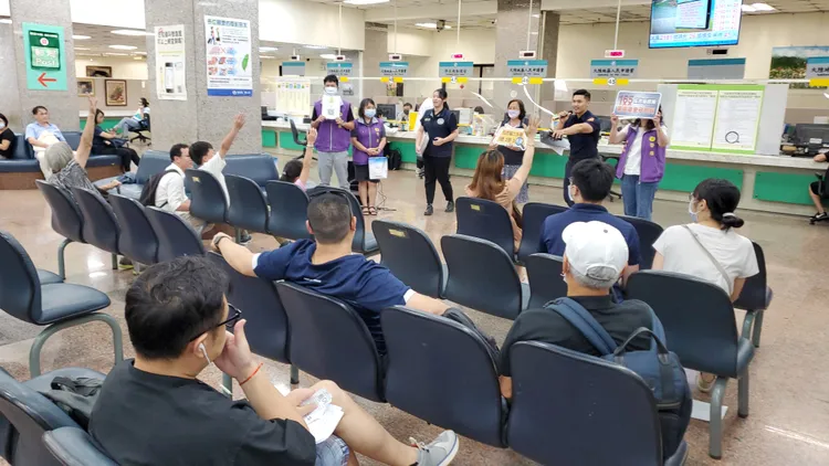 活動中，現場新住民及民眾們熱烈搶答。翻攝畫面