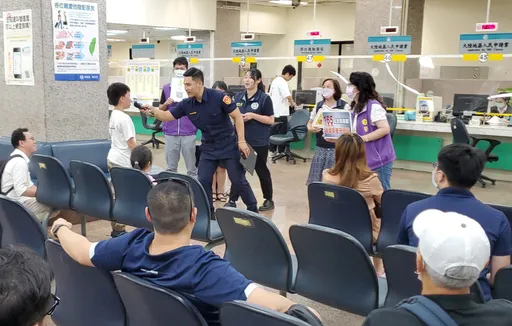 「三重阮經天」現身!移民署防詐宣導 新住民婆媽們high翻了