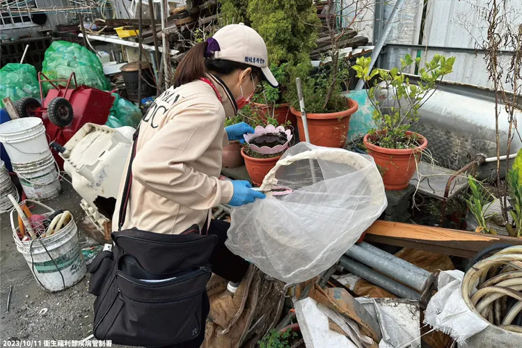 前進應變工作隊在台南工作的情形。疾管署提供