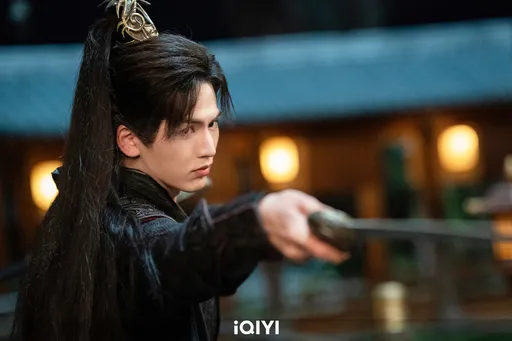 《蒼蘭訣》男星揹人奔跑腿軟 身高190公分竟是這體重好傻眼