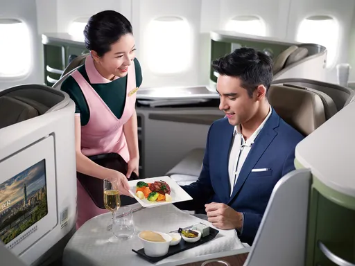 获世界权威旅游杂志肯定!长荣夺全球最佳航空公司第9名、机上餐饮第8名