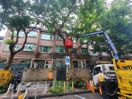 小犬防颱整備!北市管制水門拖吊157輛車 這3區防大雨