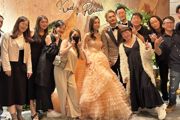 KID和老婆東區妹仔與親朋好友大合照。特勤中心攝