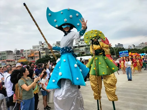 淡水藝術嘉年華踩街 精彩呈現藝術多重宇宙之美