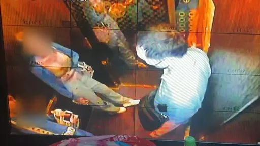 21歲男搶銀樓金項鍊戴身上裝闊　當晚框爆乳酒店妹去摩鐵嗨