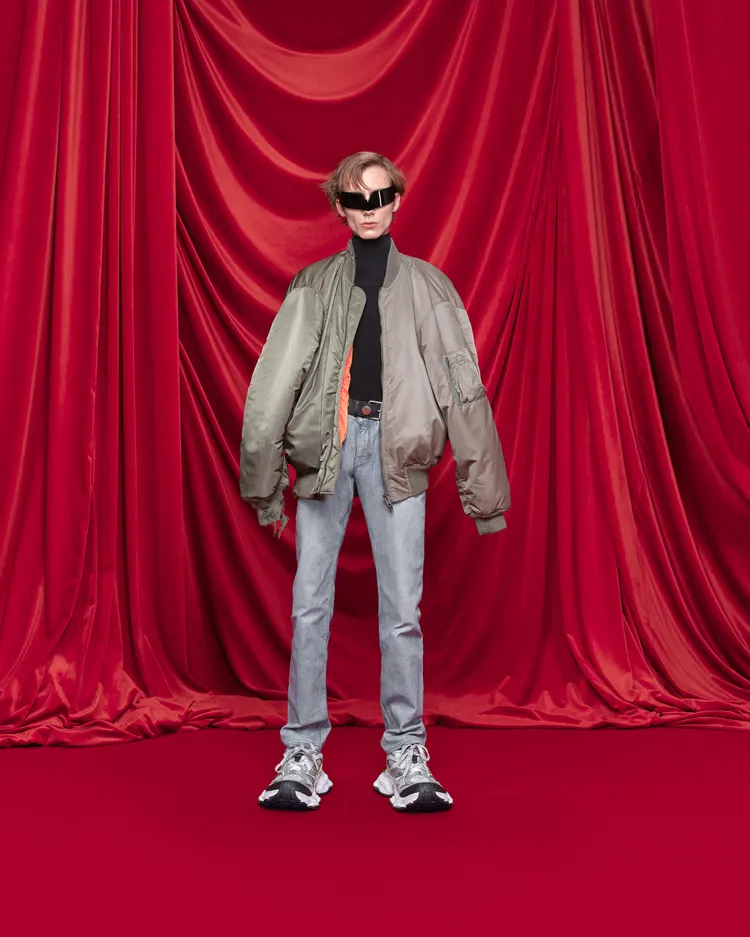 BALENCIAGA 2024春夏大秀。品牌提供