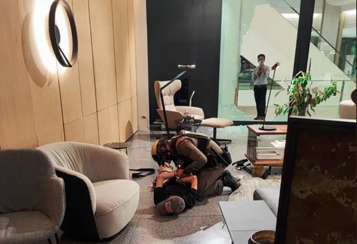 曼谷商場槍聲大作至少3死 14歲少年槍手被捕(有片)