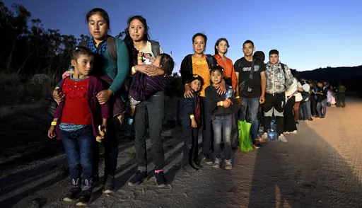 為圓「美國夢」移民續湧入 墨西哥總統:每天約1萬人抵美墨邊界