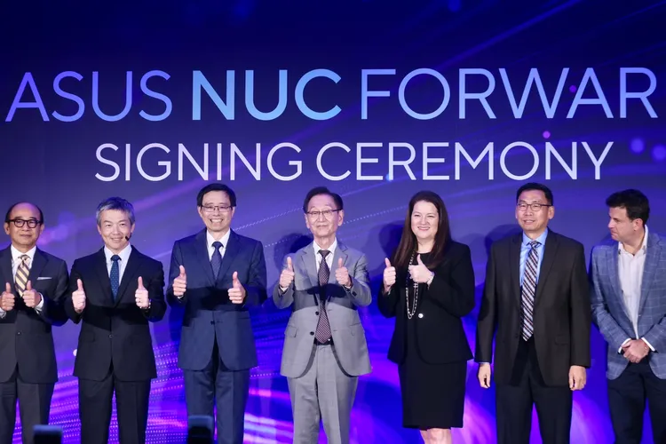 華碩NUC團隊目前已有150~160人。林林攝