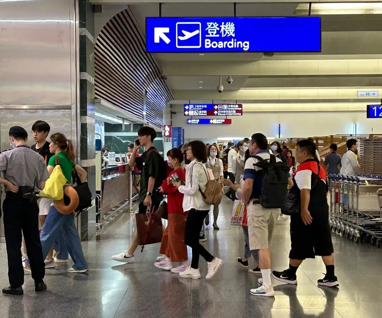 桃機出國人潮。資料照片