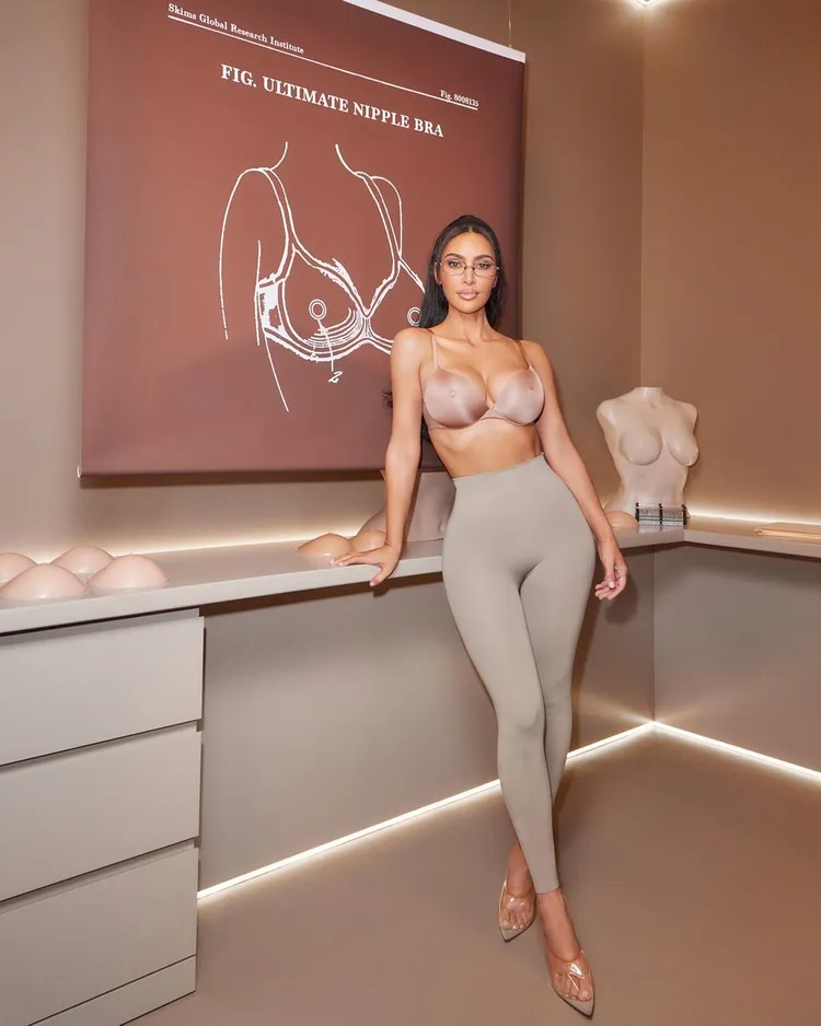 豐臀金推出的Ultimate Bra內衣系列相當前衛。翻攝skims IG