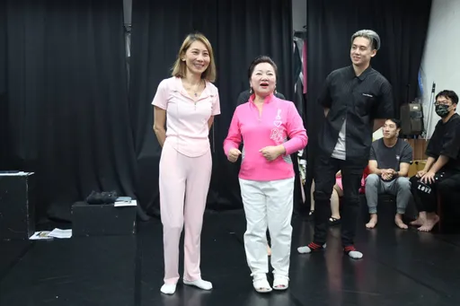 宝弟勾起白冰冰慈母心《天知道》当男一 必须当乖小孩绯闻打死不认