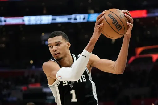 歡迎來到NBA！狀元文班亞馬只拿11分　馬刺狂輸40分