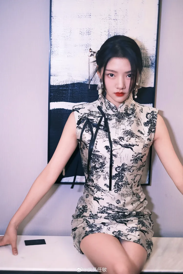 23歲的任敏是受注目的新生代陸劇女星。翻攝任敏微博