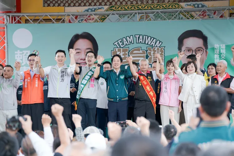 賴清德味曾聖凱站台。賴清德競辦提供