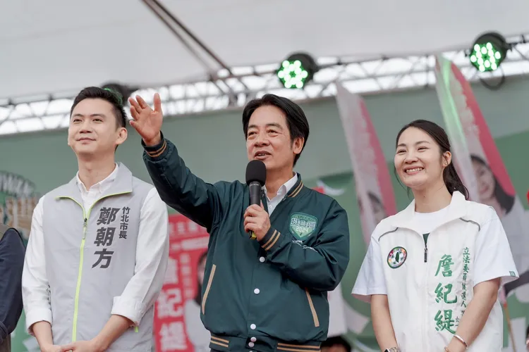 賴清德為新竹縣第1選區立委參選人詹紀緹輔選。賴清德競辦提供
