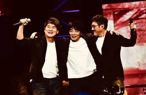 李宗盛開唱哽咽獻亡母 等了30年日本武道館合體周華健、飛鳥涼