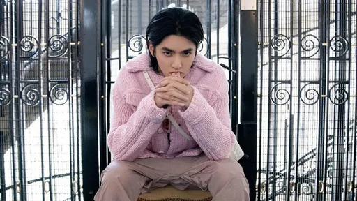 獄警爆料!吳亦凡「踩縫紉機」表現好 寫正能量歌曲求減刑