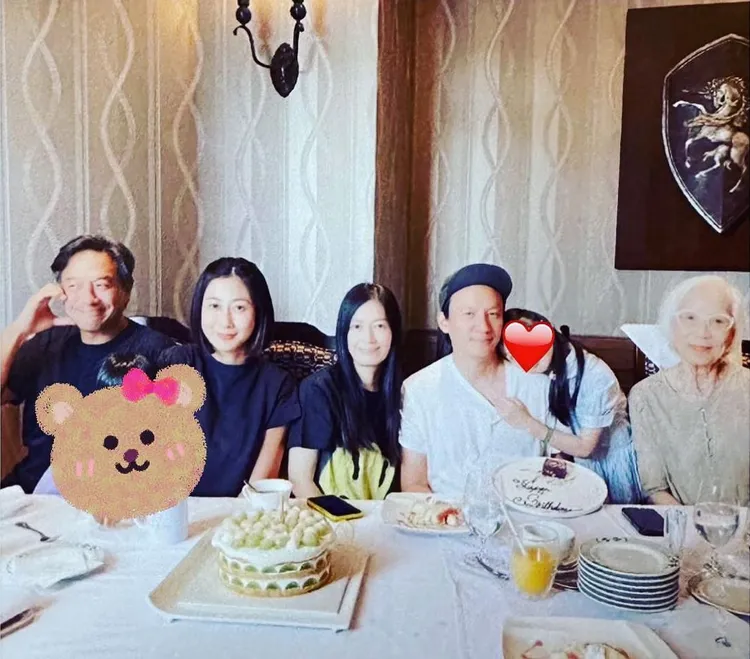 林利霏、張翰趁中秋連假帶女兒回台北，和張母、張震一家3口相聚。翻攝林利霏臉書