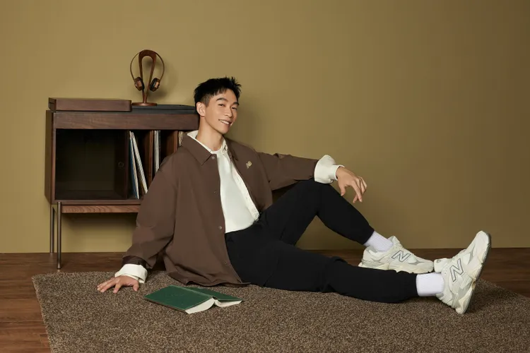 王可元演繹9060鞋款。品牌提供