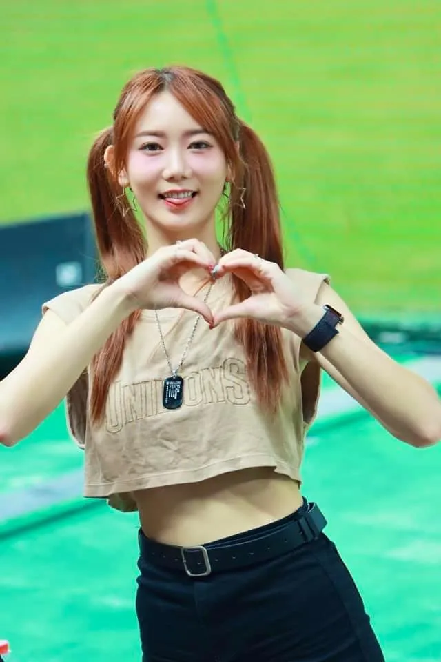 翻攝《艾璐Airu》粉絲頁