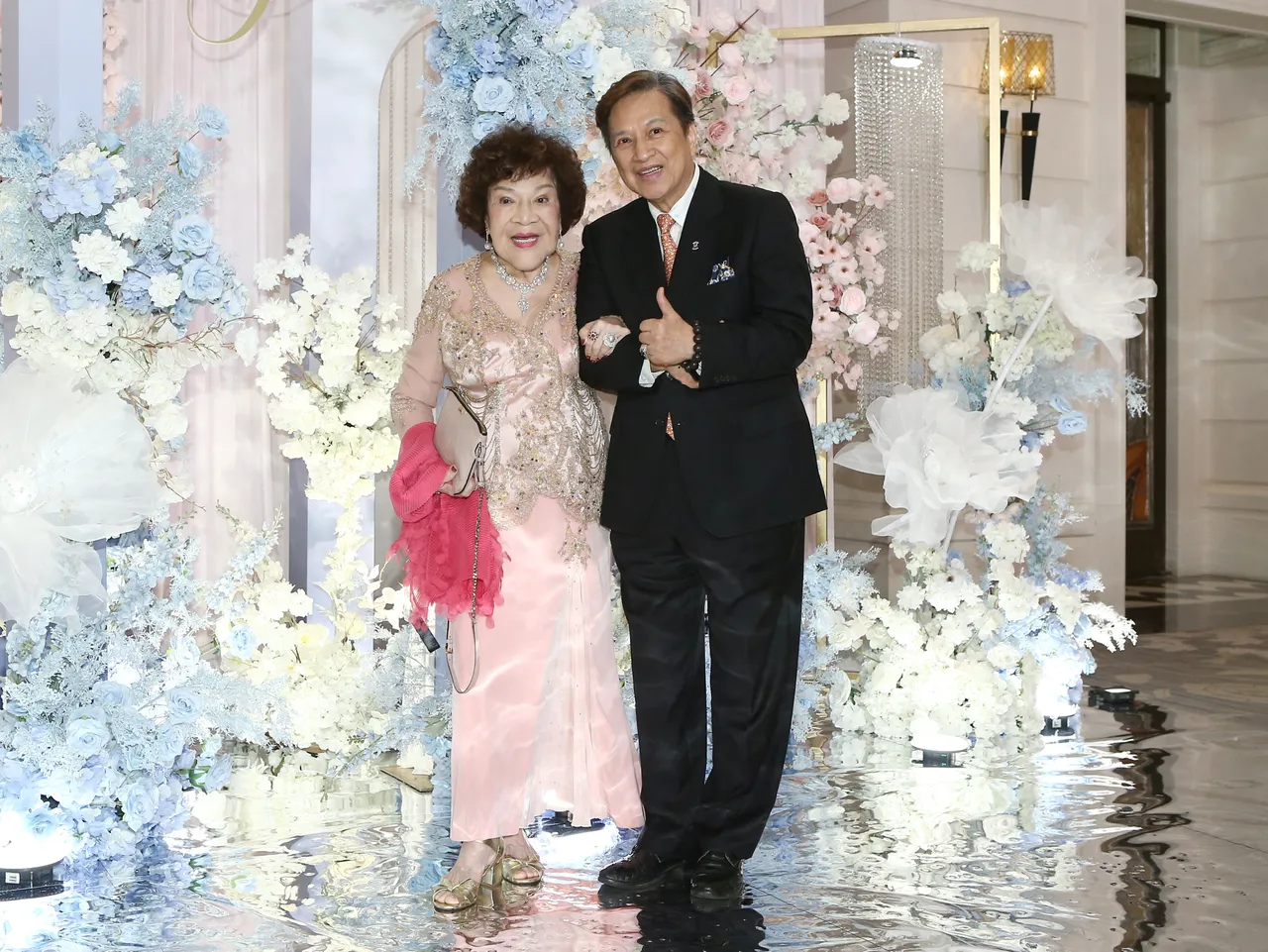 周遊和老公李朝永也現身喜宴祝福。特勤中心攝