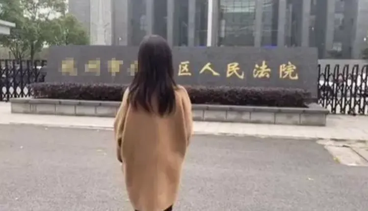 美女富商質疑，從銀行到法院形成「共生產業鏈」，都是他們的人。翻攝微博/廣東廣州市李娟