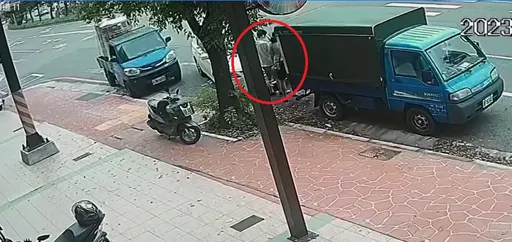 違停斑馬線還奪行人手機阻拍照 苗栗惡車主吃違停罰單+挨告這3罪