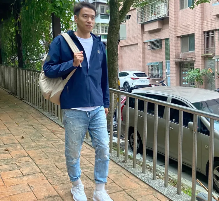 ▲時尚的剪裁隨便搭都超有型 ! 