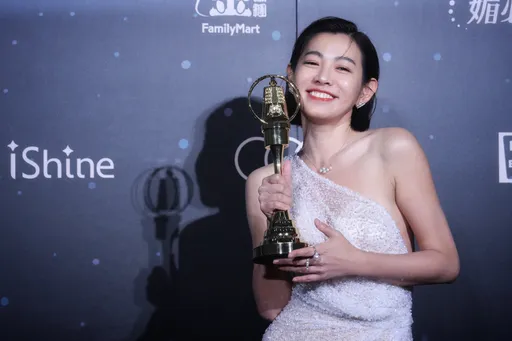 兒童台姊姊米可白轉型成功 奪戲劇節目女配角娃娃音謝恩