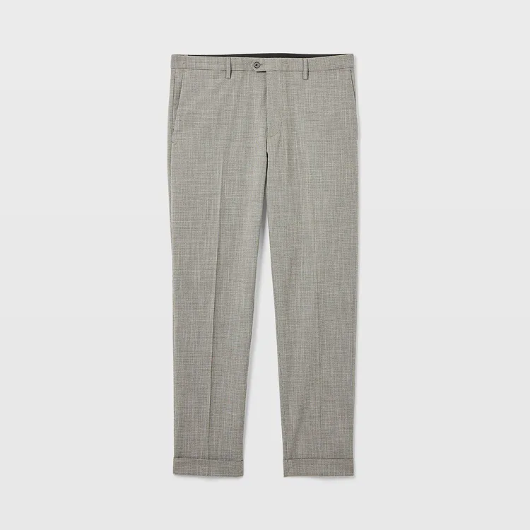 棕色細格紋西裝長褲，8900元。品牌提供