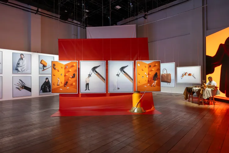 TOD’S攜手知名時尚攝影師Tim Walker打造本次企劃。品牌提供