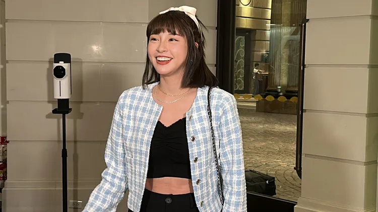 峮峮露肚裝現身KID婚禮，談禮金大小不願多談。特勤中心攝