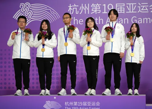 夫妻吵架吵到拿亚运桥艺金牌 范纲维:队友习惯了