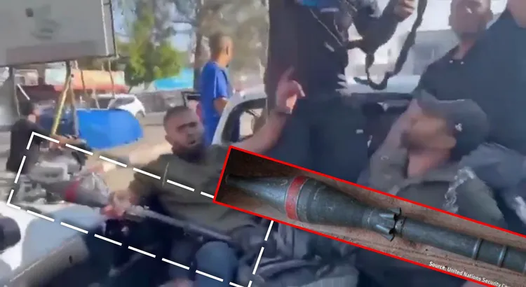 哈瑪斯戰士手中握的武器，專家認為是北韓製造的F-7(紅框內)。翻攝War Noir推特