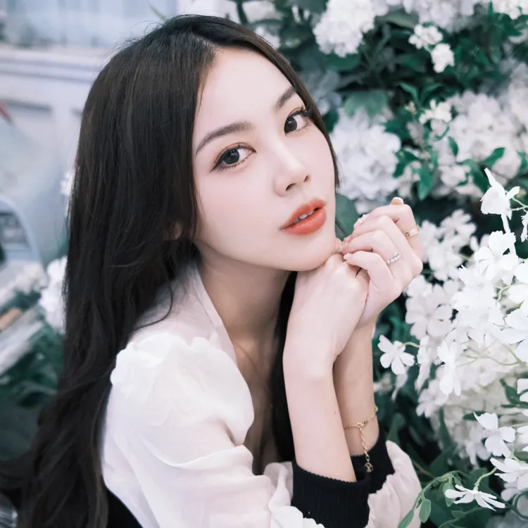 浪LIVE LANGSTAR 子瑜生活重心都在愛貓團團身上。