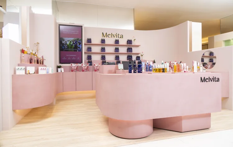 蜜葳特新光三越信義新天地A8店。品牌提供