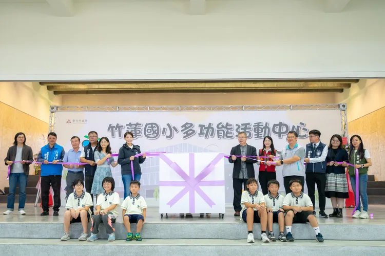 高虹安市長等人主持啟用典禮。新竹市府提供