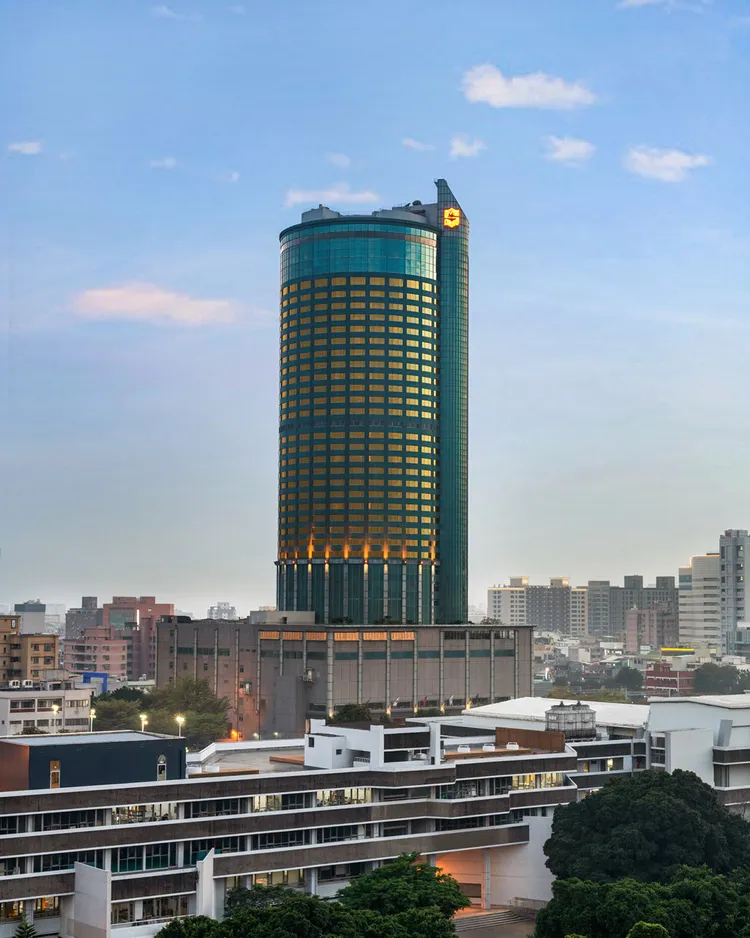 台南遠東香格里拉 ITF台北國際旅展食宿優惠，最高折扣14折，線上搶先10/27開賣。業者提供