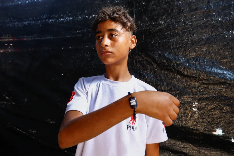 艾爾達巴兒子。路透社