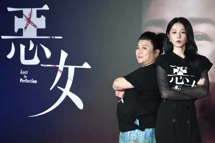 林美秀（左）和邵雨薇（右）。林林攝