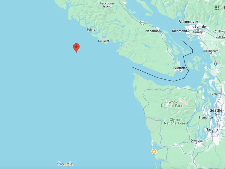 男子獲救位置。翻攝美國海岸防衛隊X平台@USCGPacificNW