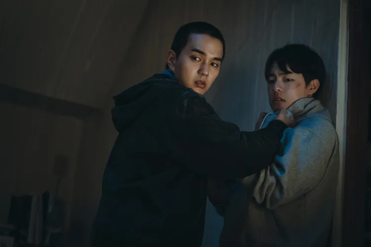 俞承豪（左）、金東輝劇中聯手犯案。friDay影音提供