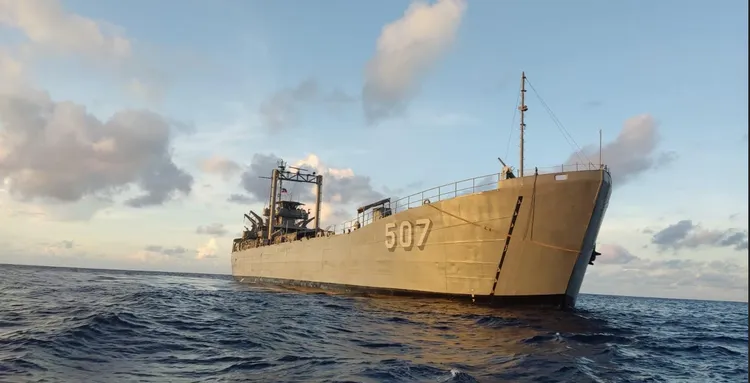 菲律賓補給艦本格特號。翻攝菲律賓海軍臉書